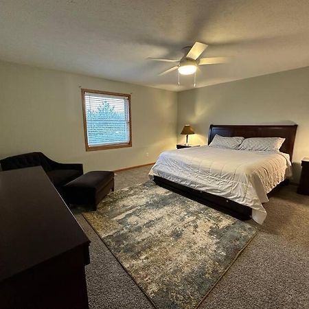 Inviting 3 Bed 2.5 Bath Townhome In Wadsworth Esterno foto