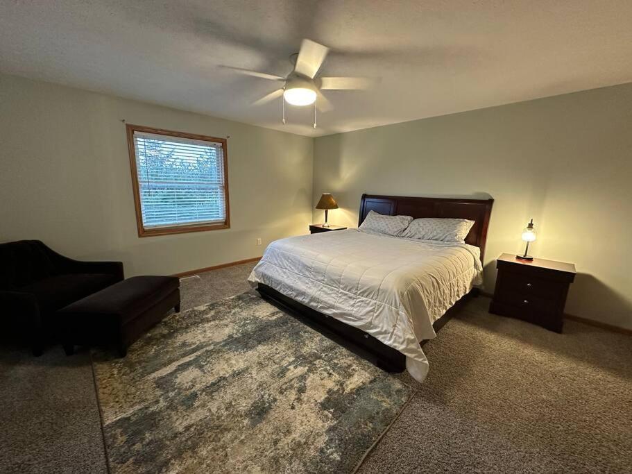 Inviting 3 Bed 2.5 Bath Townhome In Wadsworth Esterno foto