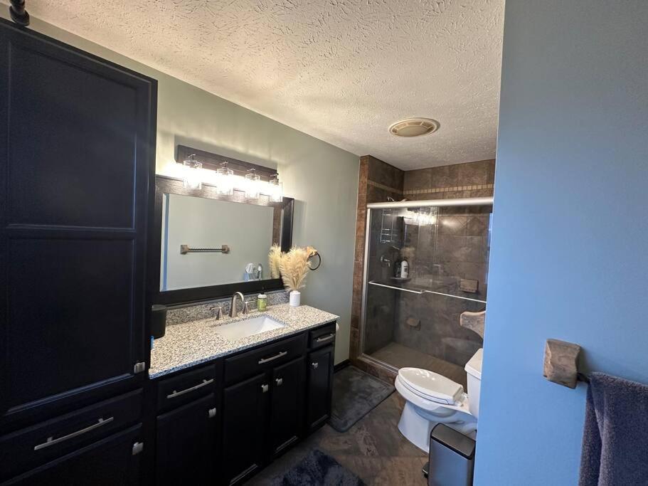 Inviting 3 Bed 2.5 Bath Townhome In Wadsworth Esterno foto