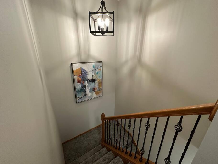 Inviting 3 Bed 2.5 Bath Townhome In Wadsworth Esterno foto